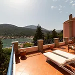 Natassa Penthouse Sea View 30m From Sea Apartamento Agia Efimia