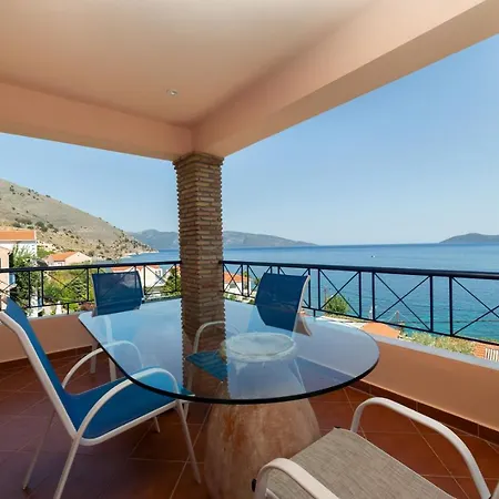 Natassa Penthouse Sea View 30m From Sea Ajía Effimía