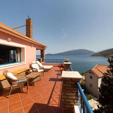 Natassa Penthouse Sea View 30m From Sea Lejlighed Agia Efimia