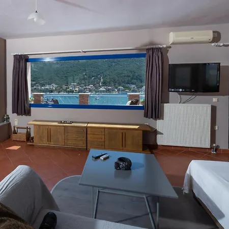 Natassa Penthouse Sea View 30m From Sea