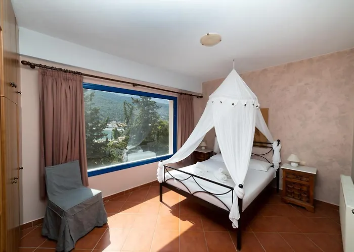 Natassa Penthouse Sea View 30m From Sea 公寓