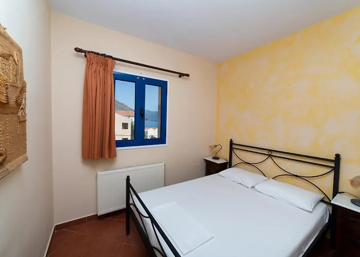 公寓 Natassa Penthouse Sea View 30m From Sea